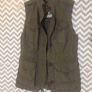 Abercrombie & Fitch Vest